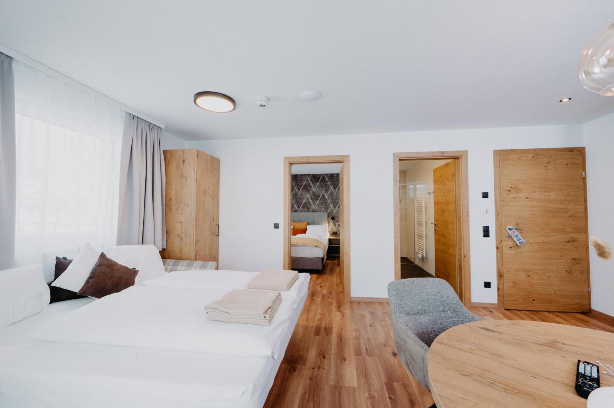 Hotel Brueckenwirt Superior Altenmarkt im Pongau Luaran gambar